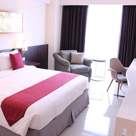 Atria Hotel Malang Exterior photo