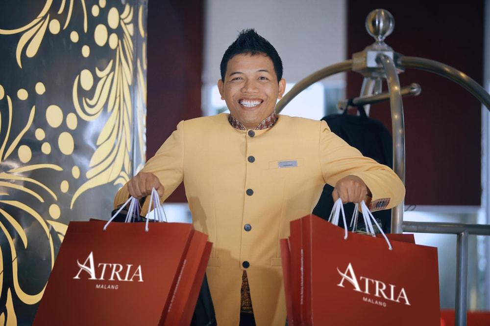 Atria Hotel Malang Exterior photo